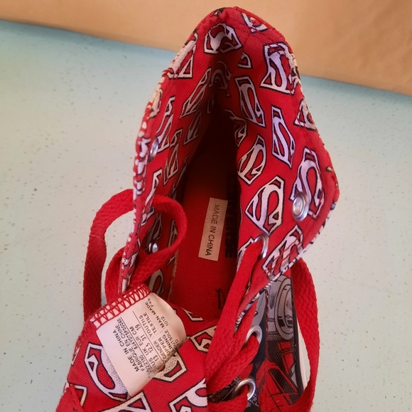 Converse X Chuck Taylor All Star Superman DC Comics Hi-Top Shoes Youth 13 - Picture 10 of 13